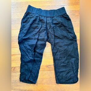 Maternity Linen Capris